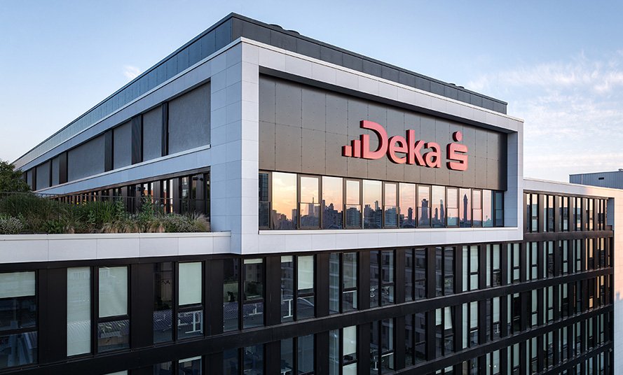 View of the Deka logo on the building