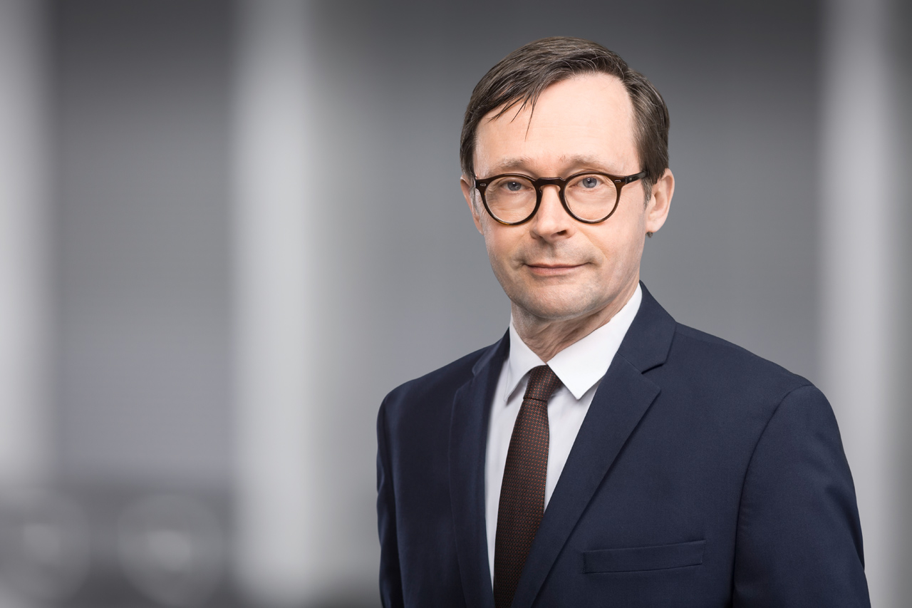 Portrait von Deka-Chefvolkswirt Dr. Ulrich Kater